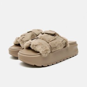 Zara FAUX FUR FLATFORM SANDALS